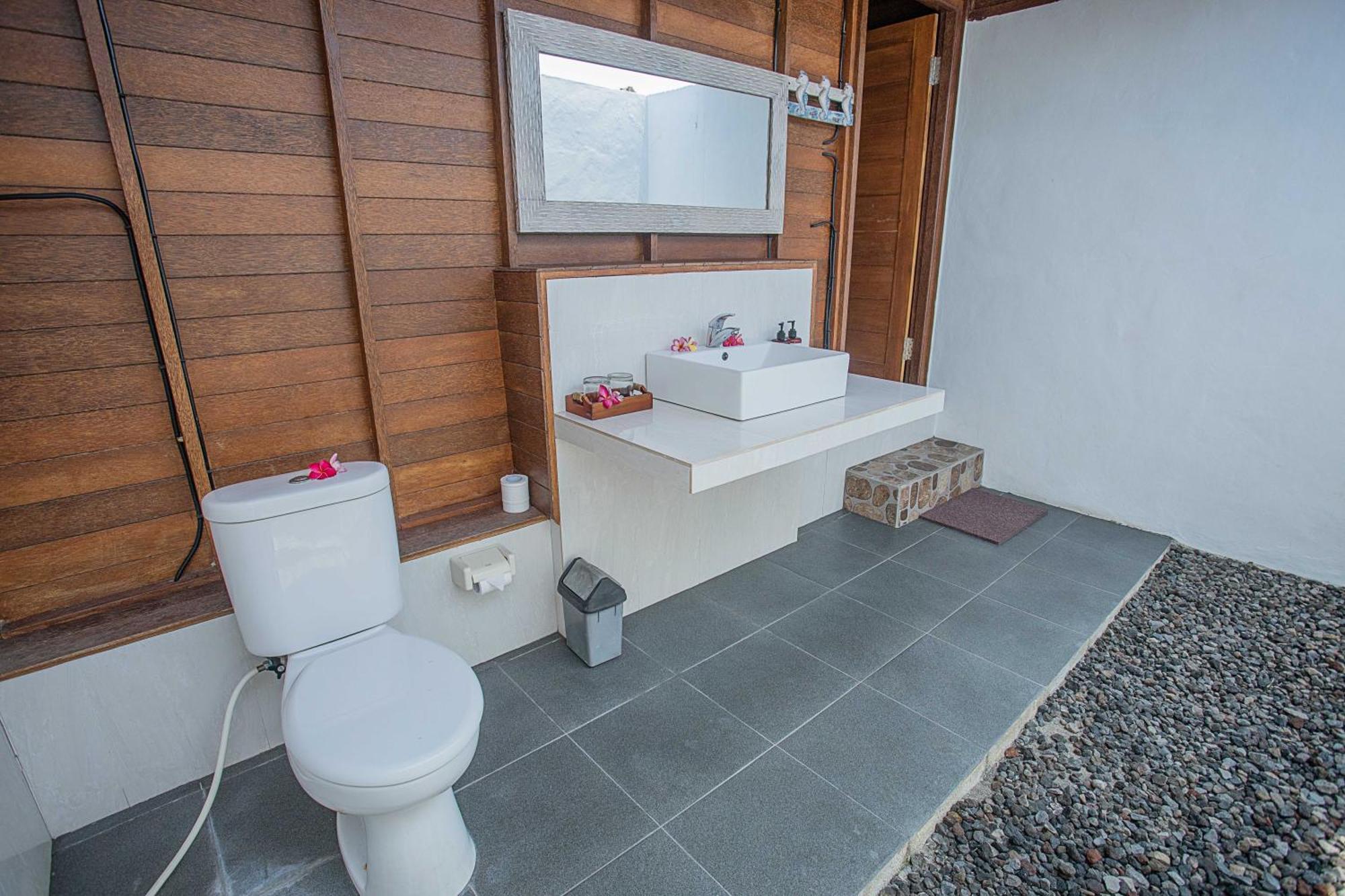Hotel Lembongan Mantra Huts Nusa Lembongan Exterior foto